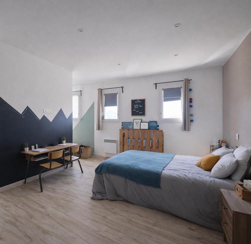 CASA JUX chambres du haut bleue 26